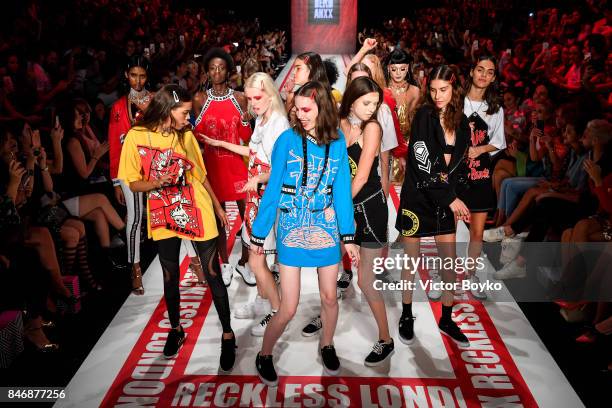 Models walk the runway at the DB Berdan show during Mercedes-Benz Istanbul Fashion Week September 2017 at Zorlu Center on September 14, 2017 in...