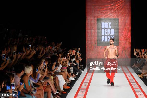 Ido Tatlises walks the runway at the DB Berdan show during Mercedes-Benz Istanbul Fashion Week September 2017 at Zorlu Center on September 14, 2017...