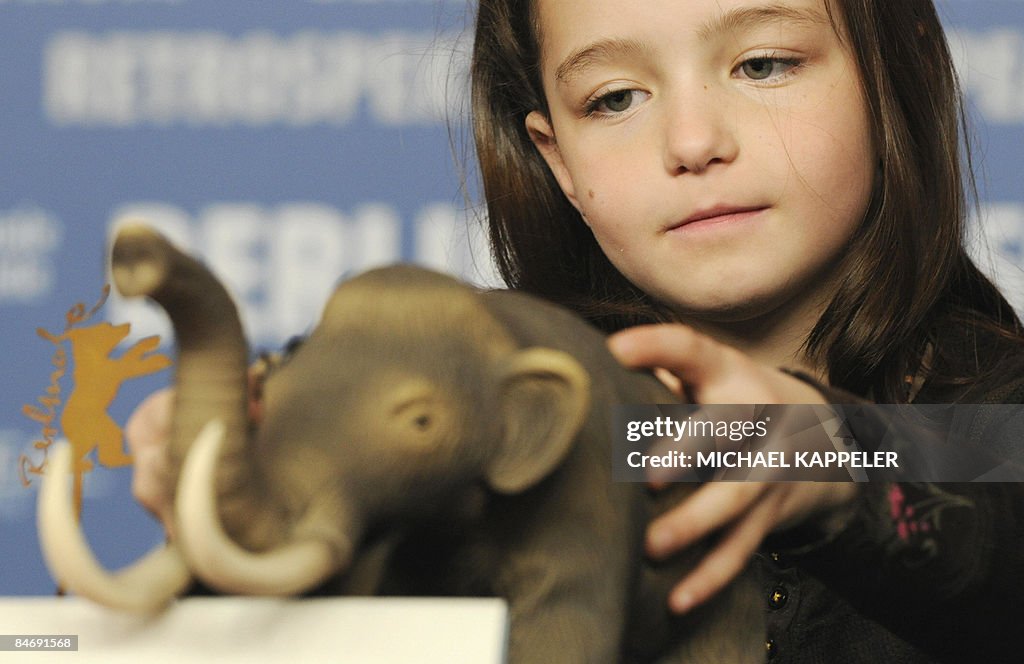 Little actress Sophie Nyweide poses with