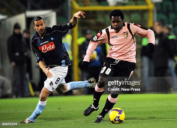 Fabio Simplicio of Palermo and Manuele Blasi of Napoli during the Serie A match between US Citta di Palermo and SSC Napoli at the Renzo Barbera...