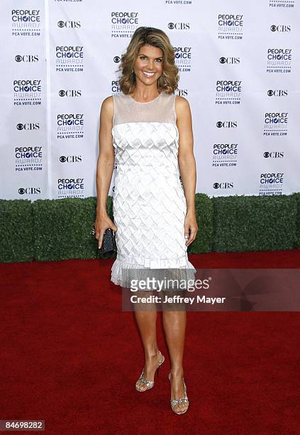 Lori Loughlin arrives at the 35th Annual People's Choice Awards at The Shrine Auditorium on January 7, 2009 in Los Angeles, California.