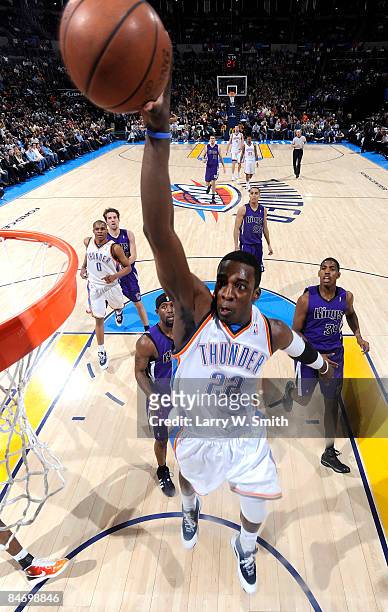 Jeff Green of the Oklahoma City Thunder goes up for a slam dunk against the Sacramento Kings at the Ford Center on February 8, 2009 in Oklahoma City,...