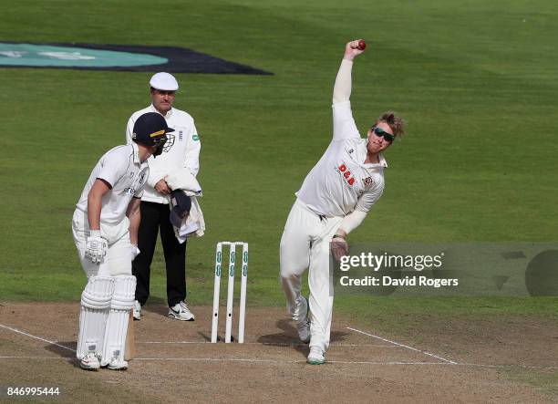Simom Harmer of Essex bowls during the Specsavers County Championship Division One match between Warwickshire and Essex at Edgbaston on September 14,...