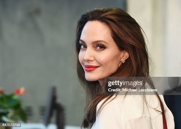 60,262 Angelina Jolie Photos and Premium High Res Pictures - Getty Images