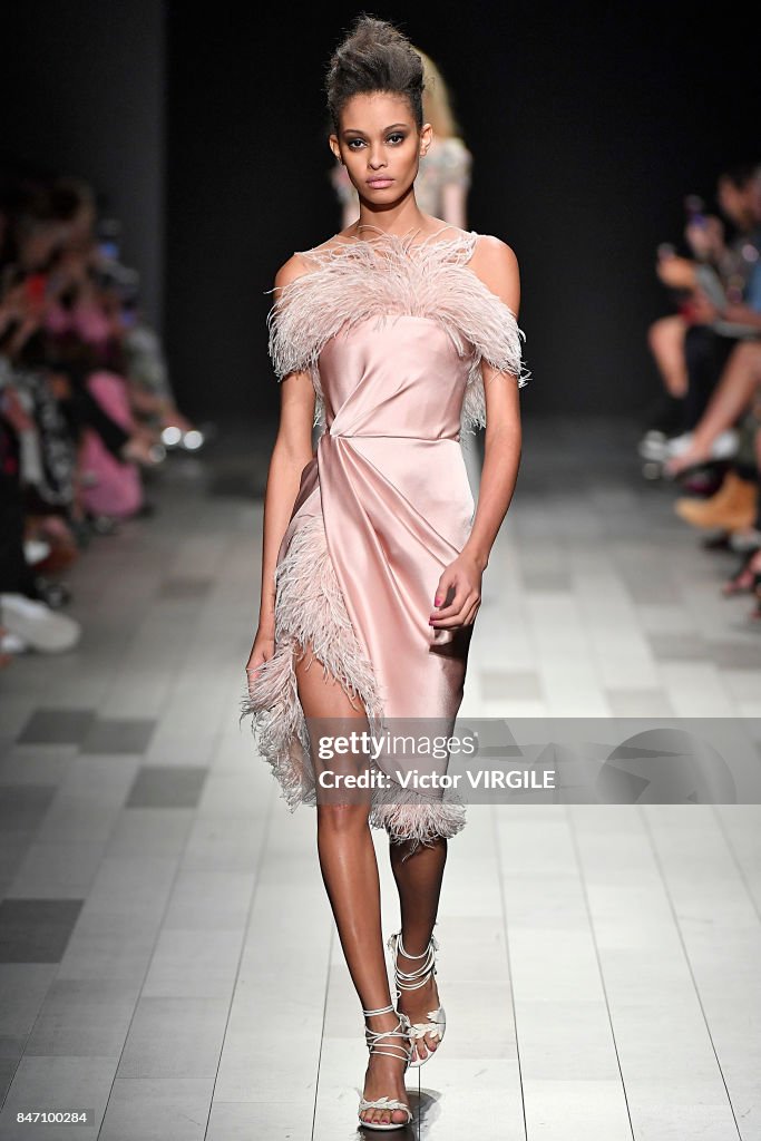 Marchesa - Runway - September 2017 - New York Fashion Week