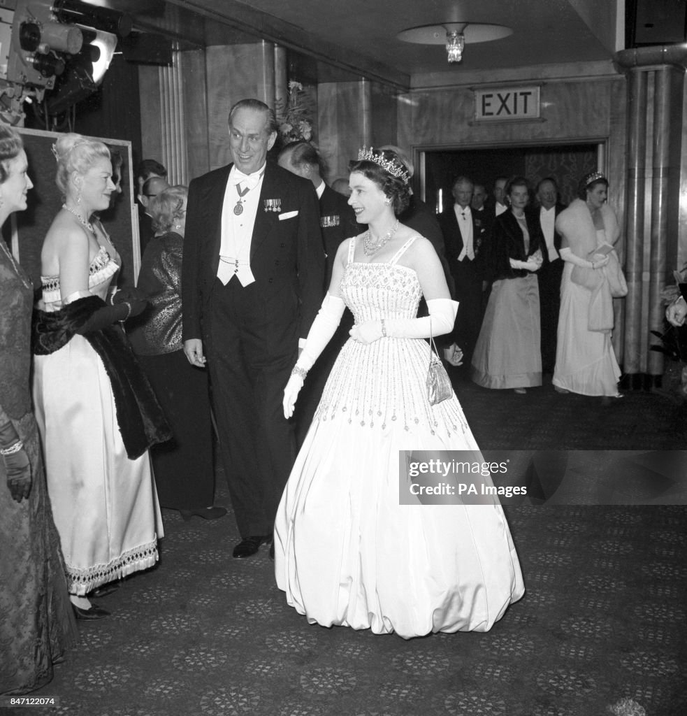 Film - 'Lawrence of Arabia' Premiere - Odeon, Leicester Square