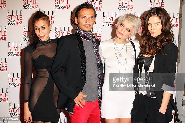 Alice Dellal, Matthew Williamson, Pixie Geldof and Sarah Ann arrive at the Elle Style Awards 2009 at Big Sky Studios on February 9, 2009 in London,...