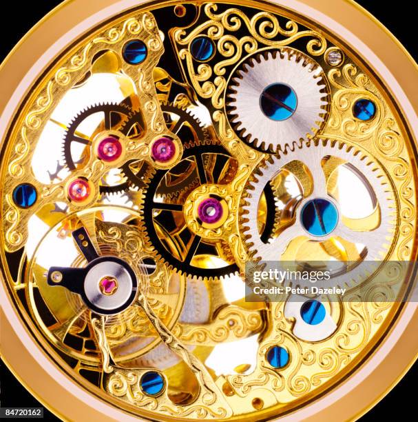 internal mechanism of edwardian pocket watch - mecanismo de relógio imagens e fotografias de stock