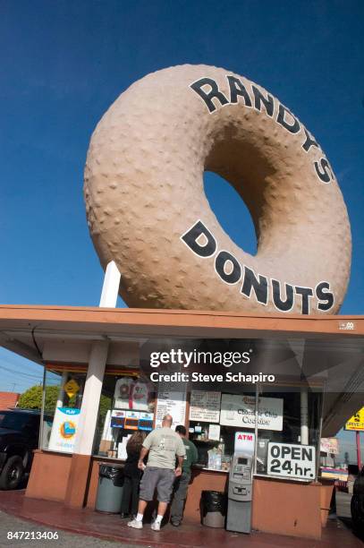 View of customers at Randy's Donuts , Inglewood, California, August 24, 2009.