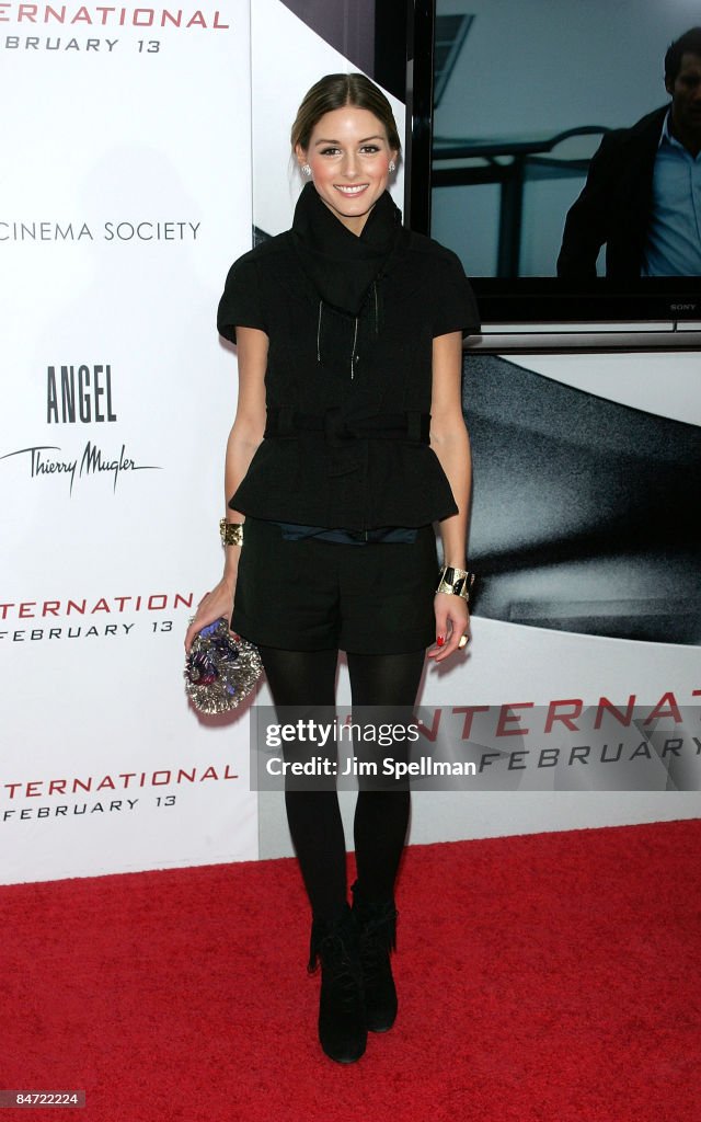 The Cinema Society and Angel by Thierry Mugler Host a Screening of "The International" - Outside Arrivals