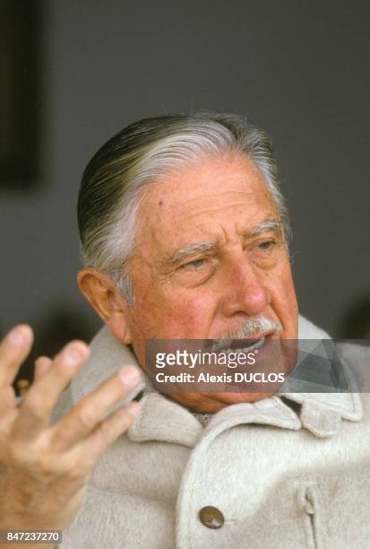 Interview du president chilien Augusto Pinochet le 14 fevrier 1988 a Santiago, Chili.