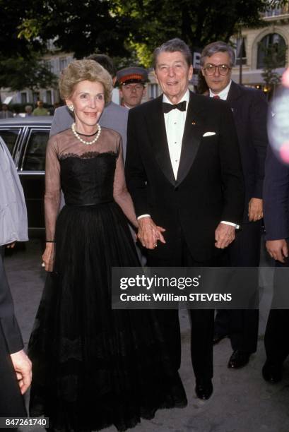 Former American president Ronald Reagan with wife Nancy in Paris on June 18, 1989 in Paris, France.