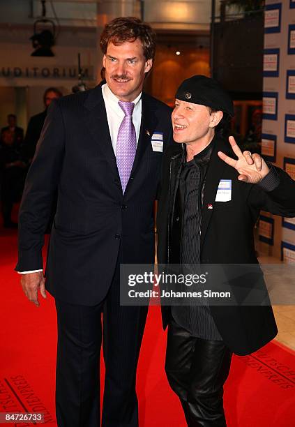 Carsten Maschmeyer , CEO of AWD Holding and singer Klaus Meine attend the awarding ceremony of the German Media Award on February 10, 2009 in...