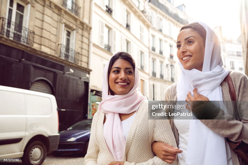 Juventud Árabe en París - Milenio Oriente