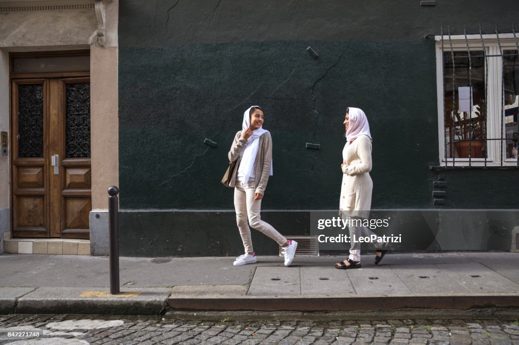 Arab youth in Paris - Middle eastern Millennials