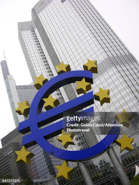 frankfurt europe skyscraper (eurotower) - all european currencies stock pictures, royalty-free photos & images