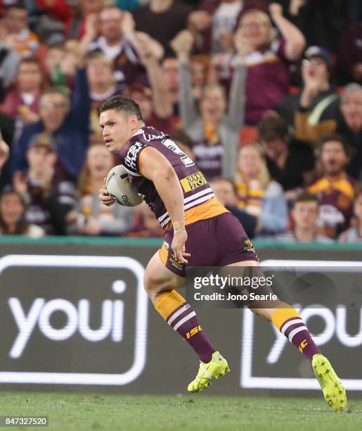 James Roberts of the Broncos runs in for a try during the NRL Semi Final match between the Brisbane Broncos and the Penrith Panthers at Suncorp...