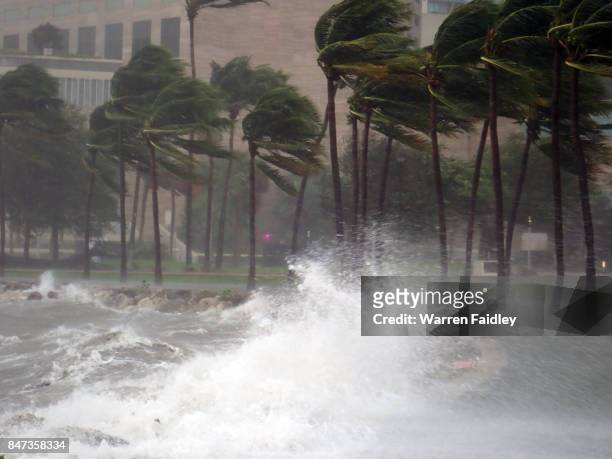hurricane irma extreme image of storm striking miami, florida - hurricane storm surge stock pictures, royalty-free photos & images