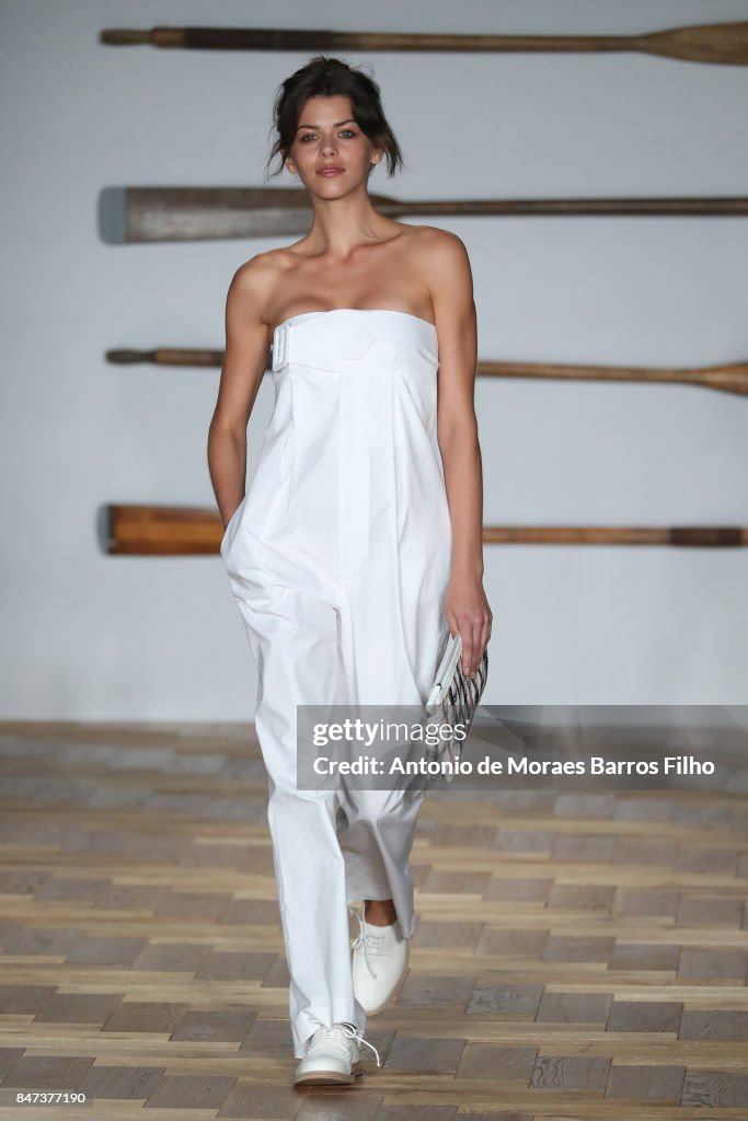 DAKS - Runway - LFW September 2017