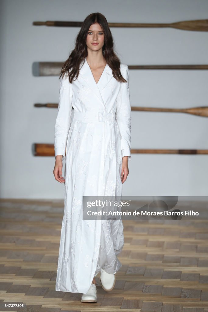 DAKS - Runway - LFW September 2017