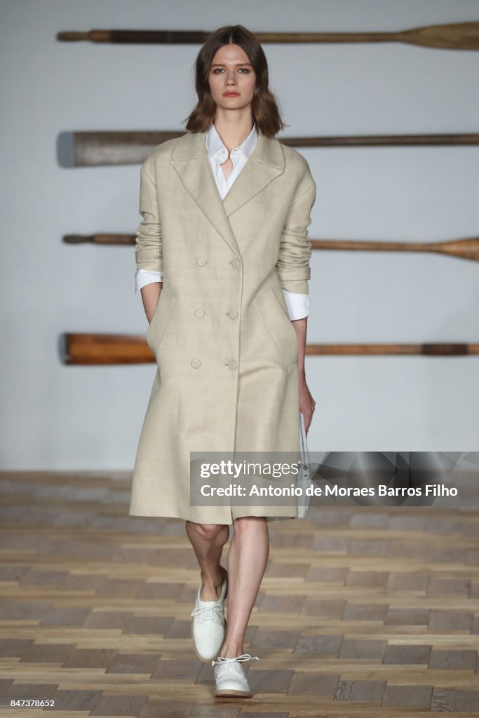 DAKS - Runway - LFW September 2017