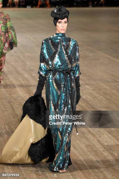 Jamie Bochert walks the runway at Marc Jacobs Show during New York Fashion Week: The Shows at Park Avenue Armory on September 13, 2017 in New York...