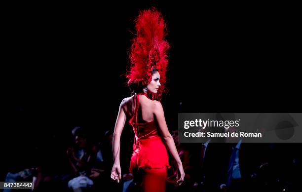 Model walks the runway at the Francis Montesinos show during the Mercedes-Benz Fashion Week Madrid Spring/Summer 2018 at Ifema on September 15, 2017...