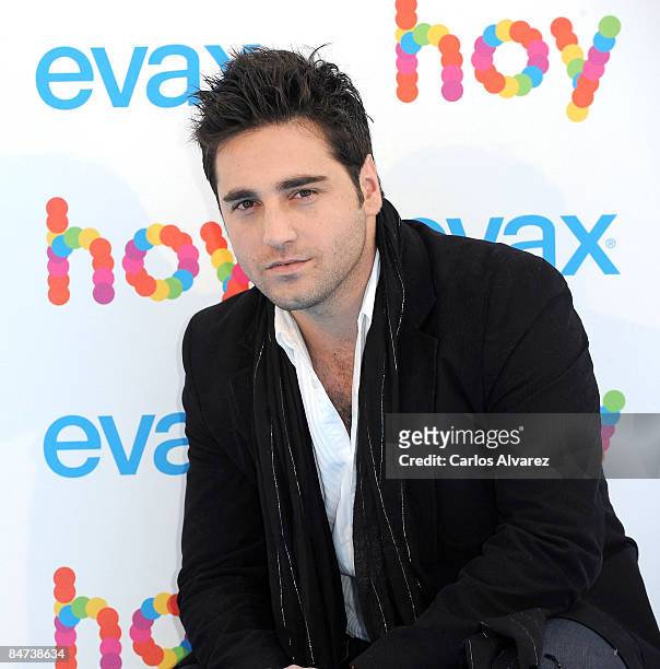 Spanish singer David Bustamante attends "A kiss from David Bustamante" Evax event at Centro Comercial Moda Shopping on February 11, 2009 in Madrid.