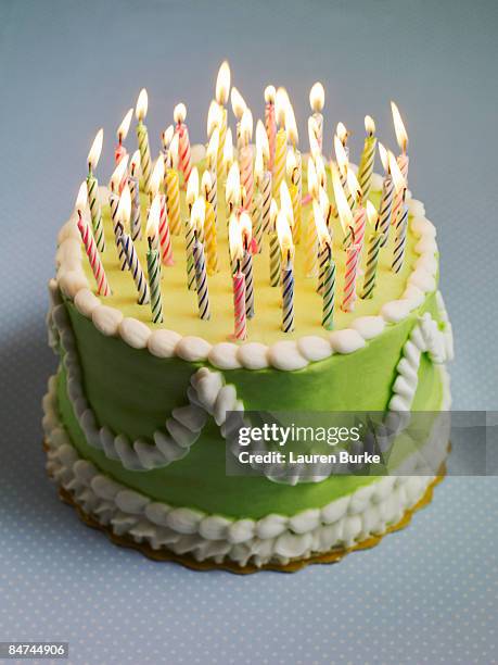 birthday cake with many candles - birthday cake imagens e fotografias de stock