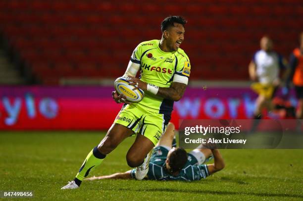 Denny Solomona of Sale Sharks crosses the line to score a try during the Aviva Premiership match between Sale Sharks and London Irish at AJ Bell...