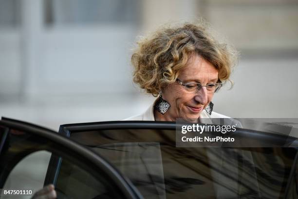 French Minister of Labour Muriel Penicaud leaves the Elysee presidential Palace after a cabinet meeting on September 14, 2017 in Paris.