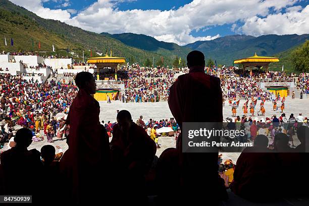 festival, trashichhoe dzong, bhutan - thimphu bhutan stock pictures, royalty-free photos & images