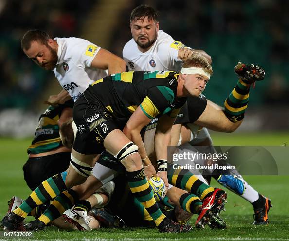 David Ribbans Rugby David Ribbans of Northampton passes the ball during the Aviva... News ...