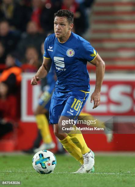 Mirko Boland of Braunschweig runs with the ball during the Second Bundesliga match between 1. FC Union Berlin and Eintracht Braunschweig at Stadion...