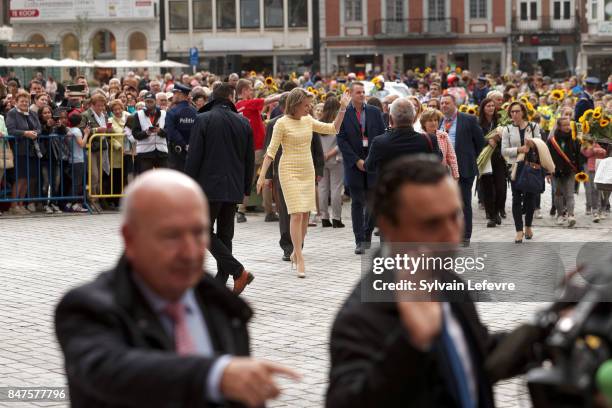 Queen Mathilde Of Belgium waves as she leaves after visiting the Eurofleurs 2017 Championship on September 15, 2017 in Saint-Trond, Belgium.