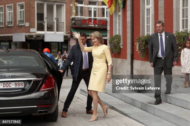 Queen Mathilde Of Belgium waves as she leaves after visiting the Eurofleurs 2017 Championship on September 15, 2017 in Saint-Trond, Belgium.