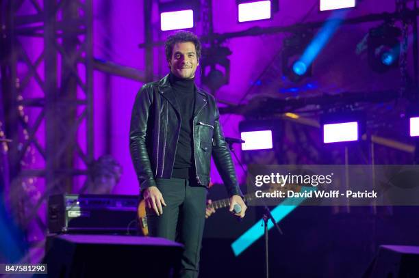 Amir performs during Paris Olympic Games celebration at Mairie de Paris on September 15, 2017 in Paris, France.