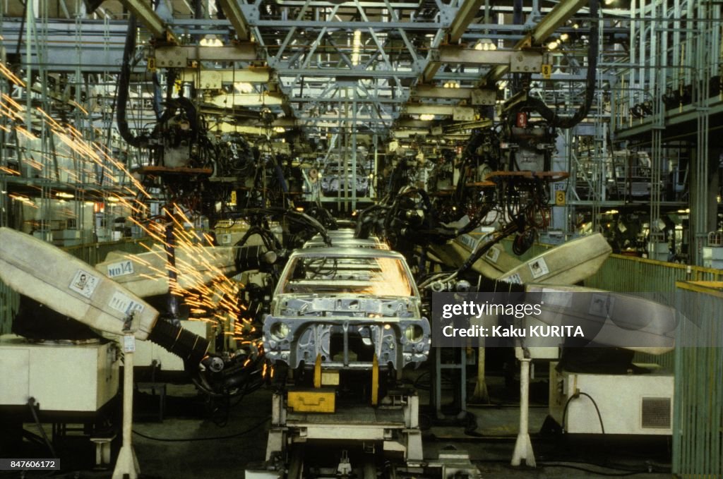 Assembly Line ln Car Factory