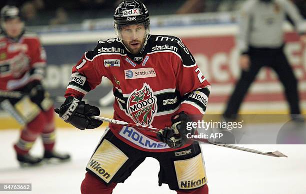 Peter Forsberg in action in his first match with ice hockey club MoDO in the Swedish pro league 'Elitserien' in the Swedbank arena in Ornskoldsvik,...