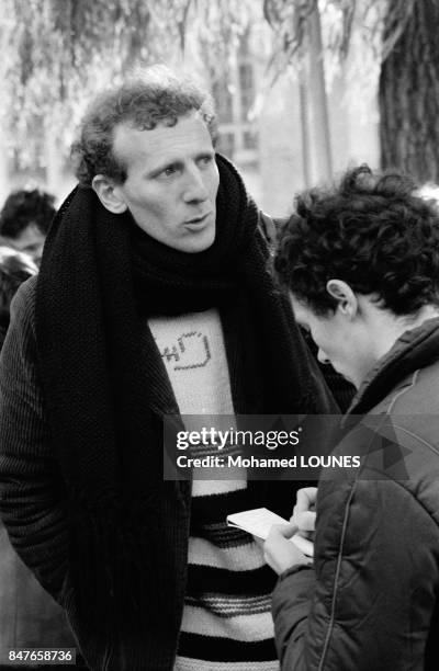 Le pere Christian Delorme dans la Marche de L'Egalite, appelee egalement Marche des Beurs, qui est arrivee a Paris apres etre partie de Marseille le...