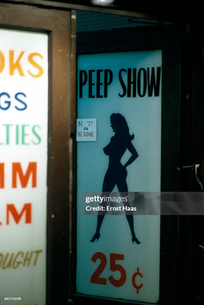 Peep Show Sign