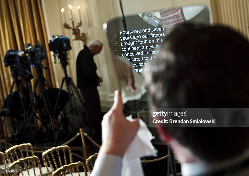 President Obama Speaks To Business Council On Economic Stimulus Bill