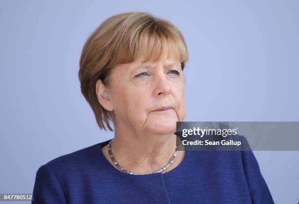 German Chancellor and Chrstian Democrat Angela Merkel speaks at an election campaign stop on the island of Ruegen on September 16, 2017 in Binz,...