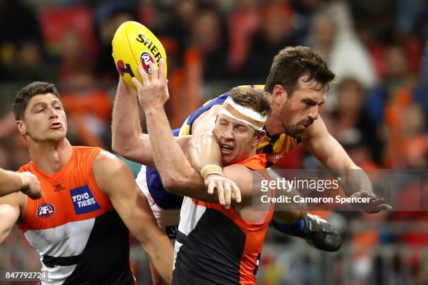 Steve Johnson of the Giants marks during the AFL First Semi Final match between the Greater Western Sydney Giants and the West Coast Eagles at...