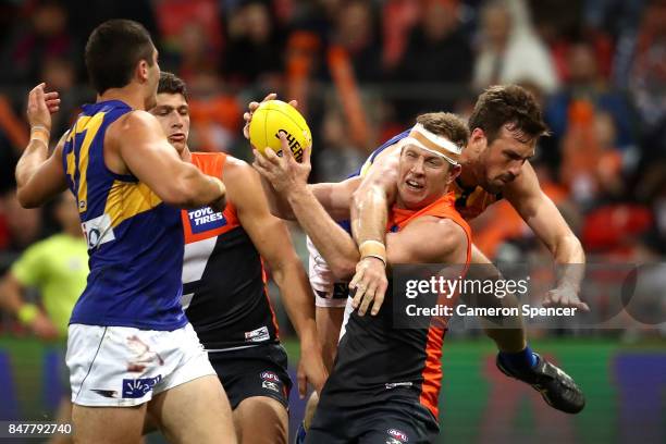 Steve Johnson of the Giants marks during the AFL First Semi Final match between the Greater Western Sydney Giants and the West Coast Eagles at...