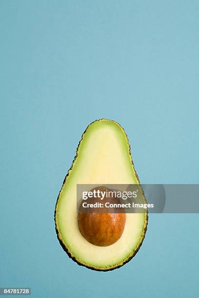 avocado - avocado isolated stock-fotos und bilder