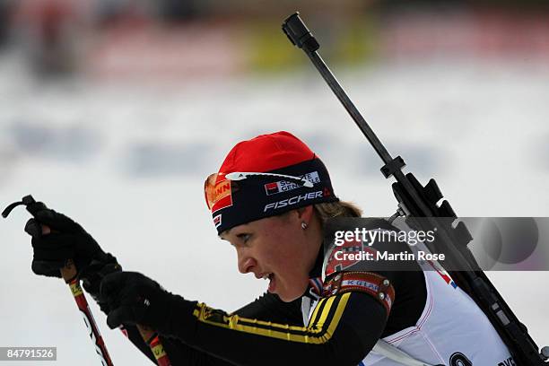 Magdalena Neuner of Germany in action during the Women 7,5 km sprint of the IBU Biathlon World Campionships on February 14, 2009 in Pyeonchang, South...