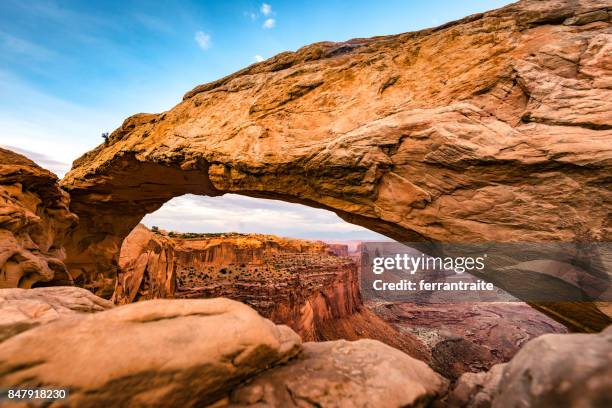 canyonlands national park - mesa arch stock pictures, royalty-free photos & images