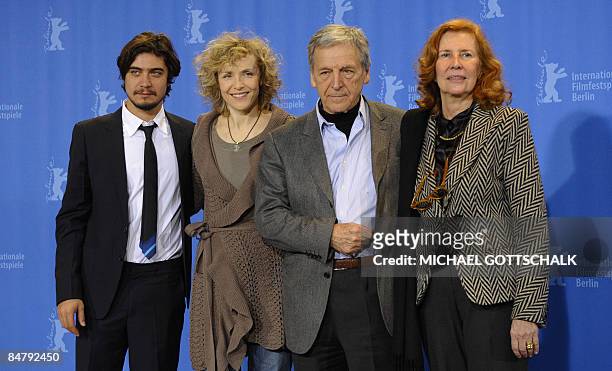 Italian actor Riccardo Scamarcio, German actress Juliane Koehler, French director Costa-Gavras and prducer Michele Ray-Gavras pose during a photocall...