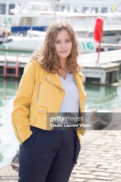 Lucie Fagedet attends "Parents Modes D'Emploi" Photocall during the 19th Festival of TV Fiction at La Rochelle on September 16, 2017 in La Rochelle,...